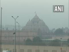 
      
      Delhi's air quality remains in 'very poor' category
      
      