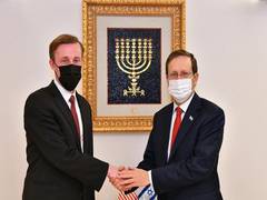 
    Israeli president says met with US National Security Advisor Sullivan
    