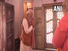 
      
      PM Modi offers prayers at Meerut's Augurnath temple
      
      