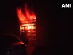 
      
      Fire breaks out at Maniyari police station in Bihar
      
      