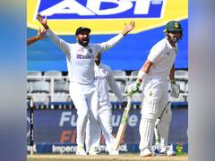 
      
      SA vs Ind: Elgar nudges hosts ahead as Proteas need 122 runs...
      
      
