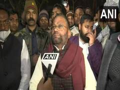 
      
      Swami Prasad Maurya meets Akhilesh Yadav, to join Samajwadi...
      
      