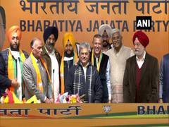 
      
      Ahead of Assembly polls, several leaders from Punjab join BJP...
      
      