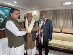 
      
      Late CDS Rawat's brother meets Uttarakhand CM in Delhi
      
      