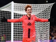 
      
      Premier League: Sargent's brace against Watford propels...
      
      
