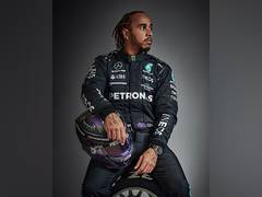 
      
      Lewis Hamilton looks 'totally focused' on 2022 campaign:...
      
      
