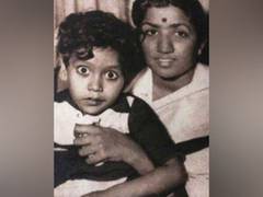 
      
      Bappi Lahiri mourns the demise of 'Maa' Lata Mangeshkar
      
      