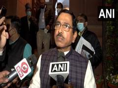 
      
      Pralhad Joshi calls Rahul Gandhi 'mindless leader' who needs...
      
      