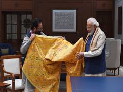 
      
      PM Modi presents 'chadar' for offering at Ajmer Sharif Dargah
      
      