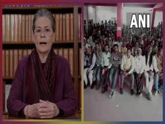 
      
      UP Polls: Sonia slams Centre over unemployment 
      
      