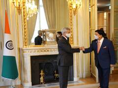 
      
      S Jaishankar meets Bangladeshi counterpart in Paris
      
      