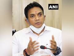 
      
      Dehradun DM orders action against 'fuel-shortage' rumour mongers
      
      