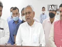 
      
      Bihar CM recommends Governor to remove Mukesh Sahani from cabinet
      
      