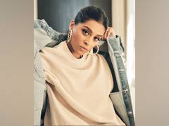 
      
      Lilly Singh grooves to Madhuri's hit number, 'Chane Ke Khet...
      
      