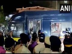 
      
      BJP workers taken into custody in Mumbai after clashes with police
      
      