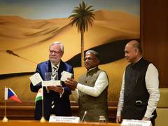 
      
      RS Deputy Chairman meets Czech Senate vice president,...
      
      