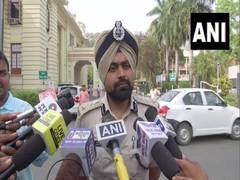 
      
      Youth who tried to attack Nitish Kumar has no criminal history 
      
      