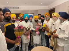 
      
      Bhagwant Mann meets Sikh Society representatives at Gujarat
      
      