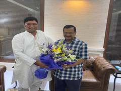 
      
      Former Haryana Congress chief Ashok Tanwar joins AAP
      
      