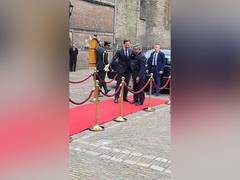 
      
      Netherlands PM gives warm welcome to President Kovind
      
      