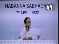
      
      Mamata Banerjee urges Centre to temporarily stop toll-tax
      
      