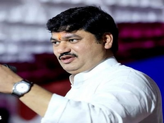 
      
      Maharashtra NCP leader Dhananjay Munde admitted to hospital 
      
      