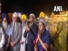 
      
      CJI Ramana visits Golden Temple in Amritsar
      
      