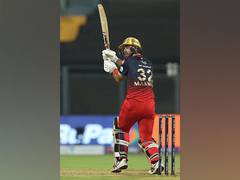 
      
      Half-centuries by Maxwell, Karthik propel RCB to 189/5 against DC
      
      