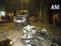 
      
      Jahangirpuri violence: Shah asks police to maintain law and order
      
      