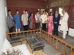 
      
      Mansukh Mandaviya visits Gandhi Ashram with WHO Chief
      
      