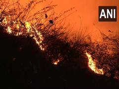 Massive fire at Delhi's Bhalswa landfill, 10 fire tenders on spot