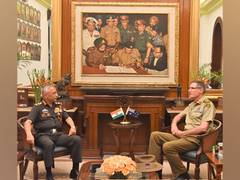 
      
      Narvane, Australian Chief of Defence discuss defence coorporation
      
      