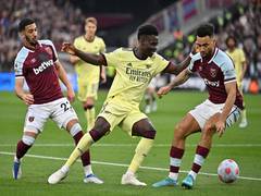 
      
      Premier League: Arsenal, Spurs trade blows for 4th place
      
      