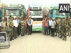 
      
      India sends 2,000 MT wheat to Afghanistan via Attari-Wagah border
      
      