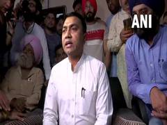 
      
      Punjab police kidnapped Tajinder Singh Bagga: Goa CM Sawant
      
      