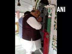 
      
      Assam: Amit Shah offers prayers at Kamakhya Temple 
      
      