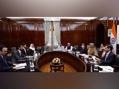 
      
      India, UAE discuss bilateral economic, strategic ties
      
      
