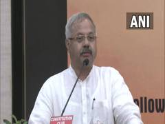 
      
      RSS appeals Muslim community to condemn Udaipur incident
      
      