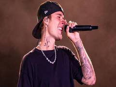
      
      Justin Bieber postpones NYC tour following Ramsay Hunt syndrome d
      
      