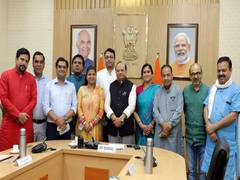 
      
      Delhi Legislative Assembly members call on LG Vinai Saxena
      
      