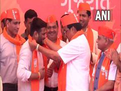 
      
      Ahead of Gujarat Assembly polls, Hardik Patel joins BJP
      
      