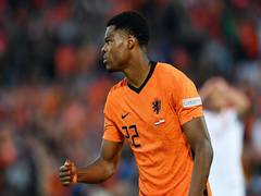 
      
      UEFA Nations League: Dutch play thrilling draw against Poland
      
      