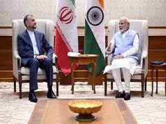 
      
      Iran Foreign Minister meets PM Modi 
      
      