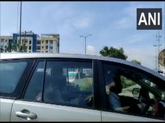 
      
      Maharashtra political crisis: 3 more Shiv Sena MLAs join...
      
      