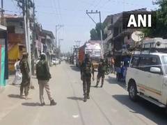 
      
      Srinagar Police urges citizens to use high-security number plates
      
      