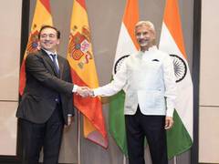 
      
      Spanish Foreign Minister arrives in India
      
      