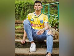 
      
      ISL: Sourav Mandal signs three-year deal with Kerala Blasters FC
      
      