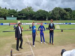 
      
      Sri Lanka win toss, opt to bowl against India in third ODI
      
      