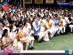 
      
      Opposition alleges breach of protocol at Prez Murmu's swearing-in
      
      