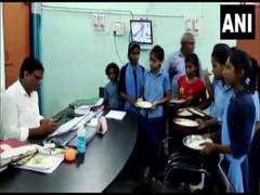 
      
      Bihar: Students complain about quality of mid-day meal in Munger
      
      